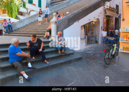 Scène de rue à Amalfi, Campanie, Italie Banque D'Images