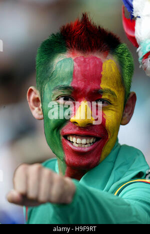 Cameroun Cameroun VENTILATEUR V ARABIE SAOUDITE SAITAMA STADIUM Tokyo JAPON 06 Juin 2002 Banque D'Images