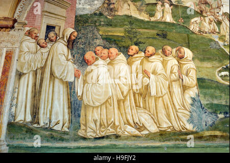 Fresques de la Renaissance, St Benoît LIFE, peinture par il Sodoma, Chiostro Grande (Grand cloître), Abbaye de Monte Oliveto Maggiore, Toscane, Italie Banque D'Images