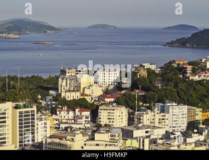 Brésil, Rio de Janeiro, Quartier Gloria vu du Parque das Ruinas à Santa Teresa. Banque D'Images