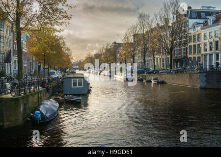 Lumière d'automne sur l'Herengracht, Amsterdam, Pays-Bas Banque D'Images