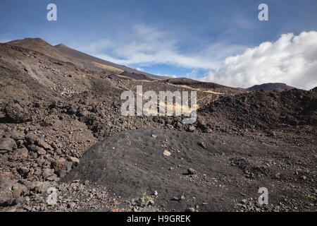 Cratère volcanique de l'Etna et du paysage autour de l'Etna, en Sicile, Italie Banque D'Images