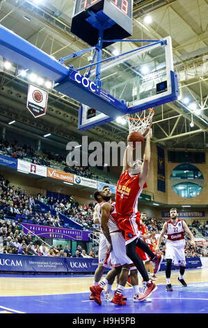 Murcia, Espagne. 23 novembre, 2016. Match de basket entre l'EuroCup CB Murcia Ucam et FC Bayern Munich au Palacio de los Deportes en Murcie. Credit : ABEL F. ROS/Alamy Live News Banque D'Images