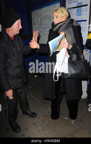 Michelle Collins vu à Inanch Clip-Ins Gold Class - lancement & Hair Show , Leicester Square, Londres, Royaume-Uni. 22 Nov, 2016 Banque D'Images