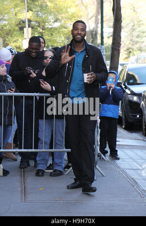 New York, USA. 23 Nov, 2016. Calvin Johnson Jr. de Dancing with Stars 2016 à la vue de la ville de New York.23 Novembre 2016. Credit : MediaPunch Inc/Alamy Live News Banque D'Images