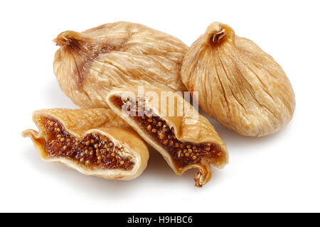 Les figues séchées isolé sur fond blanc. Banque D'Images