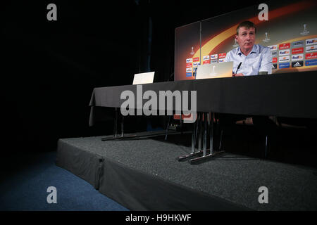 Dundalk manager Stephen Kenny au cours de la conférence de presse de stade de Tallaght, Dublin. Banque D'Images