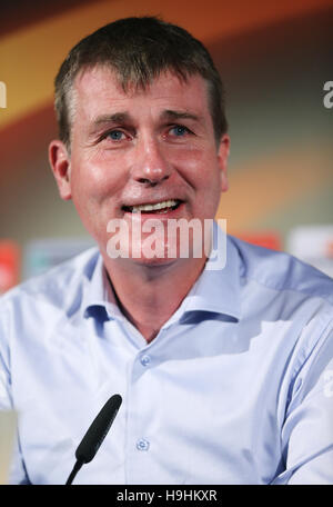 Dundalk manager Stephen Kenny au cours de la conférence de presse de stade de Tallaght, Dublin. Banque D'Images