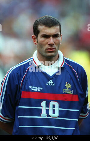 ZINEDINE ZIDANE FRANCE & JUVENTUS 30 Juin 1998 Banque D'Images