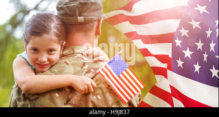 Image composite de portrait of girl hugging père officier de l'armée Banque D'Images