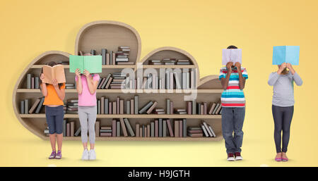 Image composite de lecture des élèves du primaire Banque D'Images