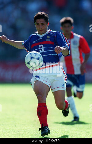 Sticker Panini Ultra Rare - Bixente Lizarazu, Equipe De France 2002, N°9