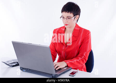 Young Woman working on a laptop Banque D'Images