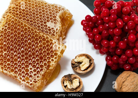 - Nid d'aliments sains et biologiques Banque D'Images