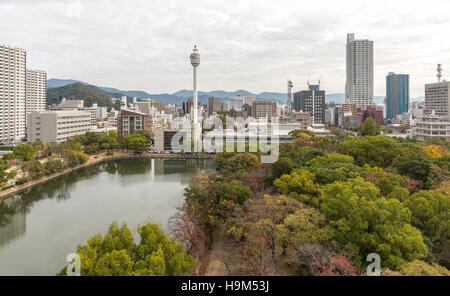 Vue aérienne d'Hiroshima à partir de son château Banque D'Images