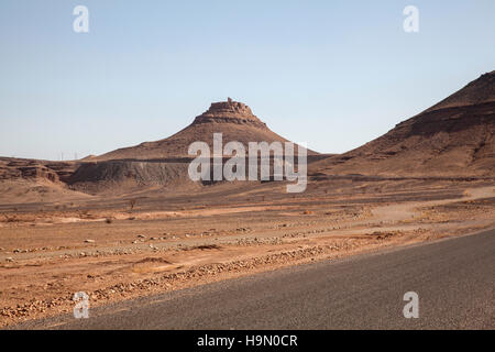 Le début de la Tizi n' Tichka, atlas, Maroc à partir de la route de Zagora. Banque D'Images