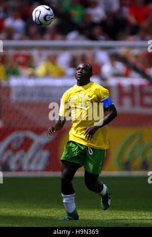 JEAN-PAUL ABALO TOGO & APOEL NICOSIE NICOSIE FRANKFURT ALLEMAGNE COUPE DU MONDE 13 Juin 2006 Banque D'Images