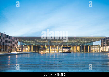 Compte tenu des nouvelles du soir unfinished international Berlin Brandebourg Allemagne Aéroport Willy Brandt Banque D'Images