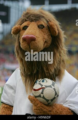 GOLEO VI et pille la mascotte de la Coupe du Monde FIFA 2006 COLOGNE RHEINENERGIESTADION ALLEMAGNE 20 Juin 2006 Banque D'Images