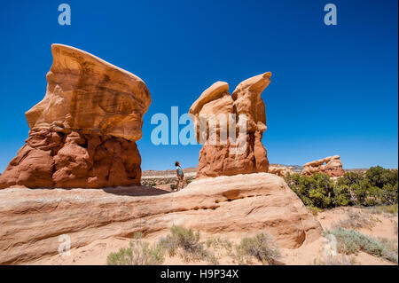 Explorer le jardin, Devils dans les cheminées de Grand Staircase-Escalante National Monument, Utah, USA. (MR) Banque D'Images