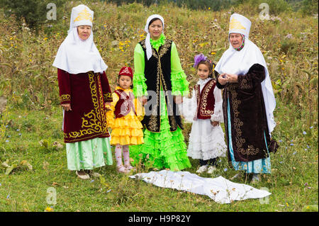 Kesu Tussau connu sous le nom de cérémonie de la coupe, le Kazakh menace village ethnographique Aul Gunny, Talgar ville, Almaty, Kazakhstan Banque D'Images