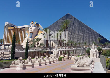 Luxor Las Vegas. Hôtel et casino situé sur l'extrémité sud du Strip de Las Vegas dans le Paradis, au Nevada Banque D'Images