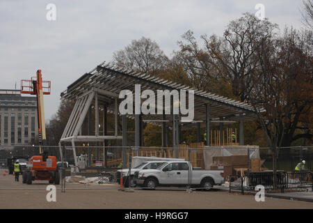 Washington, District de Columbia, Etats-Unis. 25Th Nov, 2016. La construction a débuté pour l'Inauguration L'affichage se trouve en face de la Maison Blanche sur Pennsylvania Avenue à Washington, DC. © Evan Golub/ZUMA/Alamy Fil Live News Banque D'Images