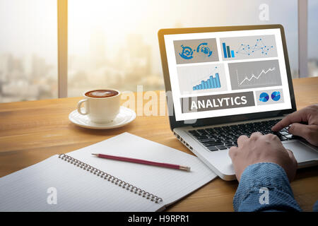 ANALYTICS (analyse marketing analytique schéma graphique) Banque D'Images