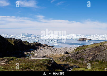 Ilulissat ou Isfjord avec d'énormes icebergs de glacier Sermeq Kujalleq ou Jakobshavn. L'ouest du Groenland Ilulissat Banque D'Images