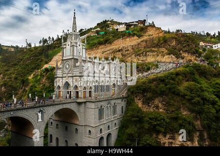 Ipiales, Colombie - Le 2 février 2014 : vue sur le Sanctuaire de Las Lajas (Santuario de Las Lajas) à Ipiales, Colombie. Banque D'Images