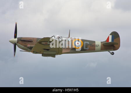 Supermarine Spitfire BM 597 G-MKVB à l'RIAT Air Show 2010 à Fairford, UK Banque D'Images