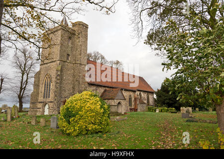 St James Church, refroidissement, Kent, Angleterre, Royaume-Uni. Banque D'Images