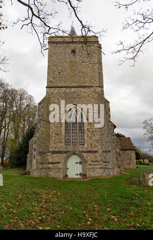 St James Church, refroidissement, Kent, Angleterre, Royaume-Uni. Banque D'Images