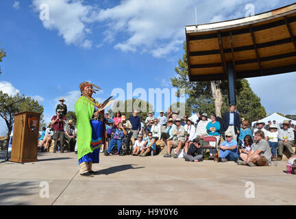 Grand canyon nps 8759306198 Bright Angel Trailhead dévouement - 18 mai, 2013 - 5485 Banque D'Images