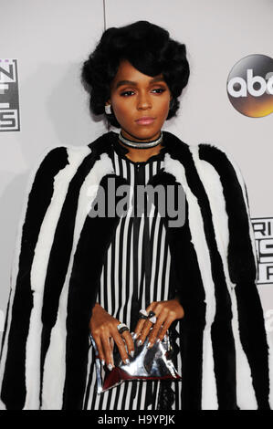 Janelle Monae arrive à la 2016 American Music Awards au Théâtre de Microsoft le 20 novembre 2016 à Los Angeles, Californie. Banque D'Images