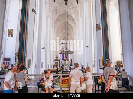 La Pologne, la Poméranie, Gdansk (Dantzig), basilique de l'Assomption de la Sainte Vierge Marie (St. Mary's Church), vue intérieure Banque D'Images