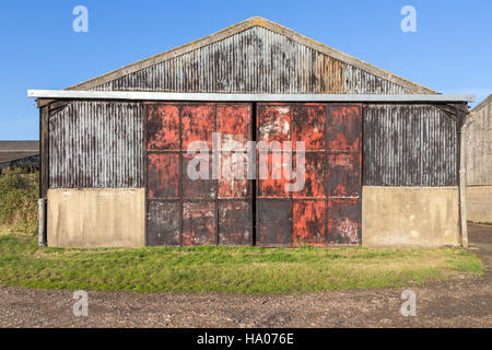 Grange sur les terres agricoles dans la campagne de l'Essex Banque D'Images