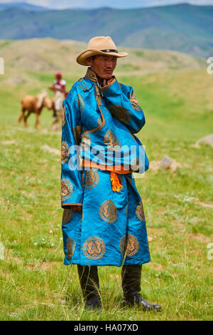 La Mongolie, province de Bayankhongor, Lantern, fête traditionnelle, un nomade homme en costume traditionnel, deel Banque D'Images