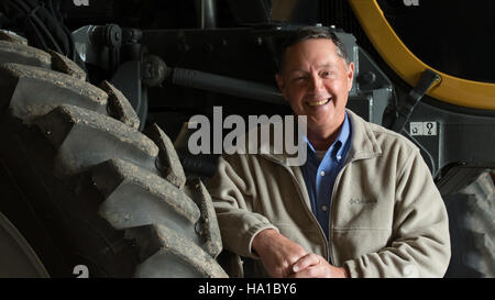 L'USDA met en lumière Wakefield, en Virginie, connue comme la capitale mondiale de l'arachide. Les pratiques agricoles de la région, en particulier la culture des arachides, sont un élément clé de son économie et de son identité culturelle. Le soutien de l'USDA à ces régions favorise l'innovation agricole et la durabilité. Banque D'Images