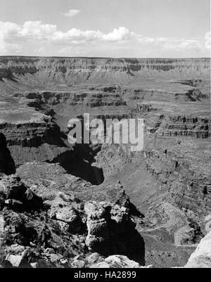 Grand canyon nps 7946516382 02654 YUMTHESKA POINT - Grand Canyon Nat. Park Banque D'Images