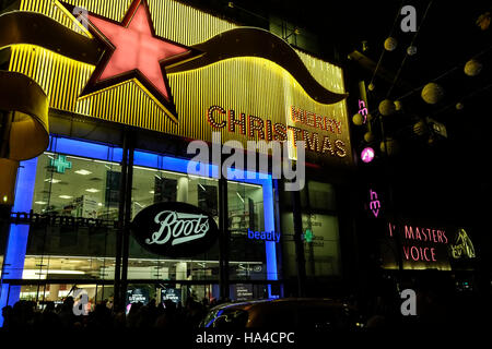 Londres, Royaume-Uni. 26 novembre 2016. Les lumières de Noël sur Bond Street, Londres. Credit : claire doherty/Alamy Live News Banque D'Images