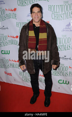 Hollywood, CA, USA. 27 Nov, 2016. Lou Ferrigno. 85e congrès annuel qui a eu lieu le défilé de Noël de Hollywood Hollywood Blvd. Credit : Birdie Thompson/AdMedia/ZUMA/Alamy Fil Live News Banque D'Images