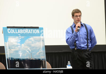 Le Département de l'énergie (DOE) joue un rôle clé dans l'avancement des technologies et des politiques énergétiques afin de garantir des sources d'énergie durables pour l'avenir. Le travail du DOE comprend des recherches sur les énergies renouvelables, l'efficacité énergétique et la réduction des émissions de carbone, contribuant ainsi au développement d'un système énergétique plus propre et plus durable. Banque D'Images