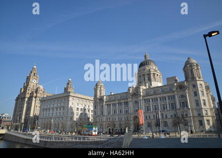 Le Royal Liver Building, Pier Head, Liverpool, Merseyside Banque D'Images