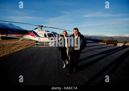 Le Département de l'énergie (DOE) joue un rôle clé dans la résolution des défis énergétiques mondiaux, y compris la durabilité, le changement climatique et la sécurité énergétique. Par le biais de diverses initiatives, le DOE s'efforce d'améliorer l'accès à l'énergie et de réduire la dépendance à l'égard des sources d'énergie non renouvelables. Banque D'Images