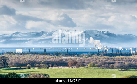 Arran Hills dans la neige plus grand que l'industrie Banque D'Images