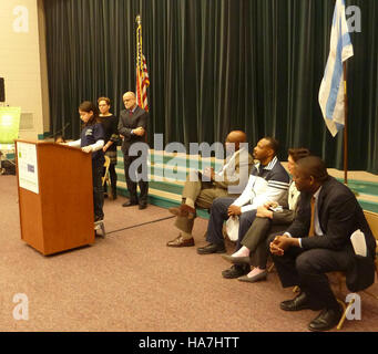 L'événement Heroes for Healthy Schools promeut le bien-être dans les écoles en encourageant une alimentation saine et l'activité physique. Soutenue par l’USDA, cette initiative permet aux élèves et aux écoles d’améliorer la nutrition et d’instaurer des habitudes saines tout au long de la vie. Banque D'Images