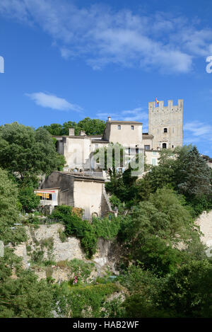 Tower House ou Esparron château et village d'Esparron VAR PROVENCE FRANCE Banque D'Images