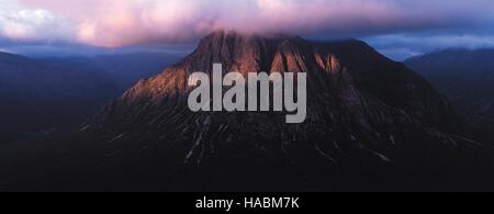 Buachaille Etive Mor et le Glen Etive, Glen Coe fin de Rannoch Moor, Highlands, Ecosse, Highlands, UK Banque D'Images