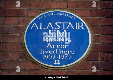 English Heritage blue plaque marquant un accueil de l'acteur alastair sim, Hampstead, Londres, Angleterre Banque D'Images